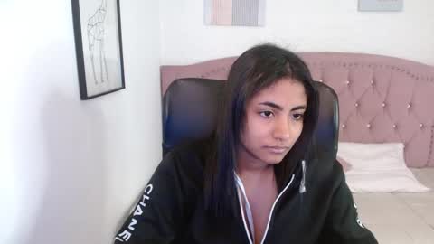 Snapshot of shaneelle chatting on 18, 10, 2025 shanelle online show from 18, 10, 2025