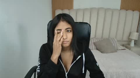 shanelle online show from 8, 4, 2026