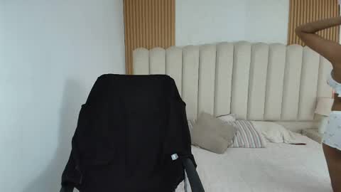 shanelle online show from 23, 4, 2026