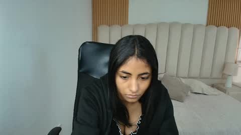 shanelle online show from 25, 4, 2026