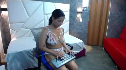 Shanel  online show from 5, 3, 2026