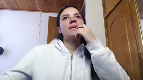 Snapshot of shanel_lozano chatting on 21, 10, 2025 shanel_lozano online show from 21, 10, 2025