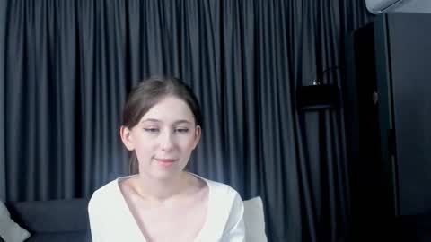 me name is Mia online show from 21, 12, 2025