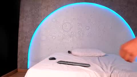 Shanel online show from 8, 2, 2026