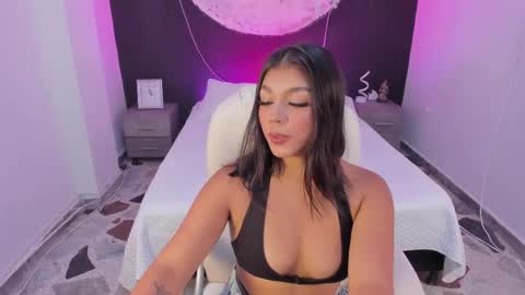 Snapshot of shaniadaniels chatting on 9, 9, 2025 ShaniaDaniels online show from 9, 9, 2025