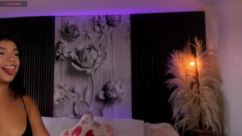 Snapshot of shaniadaniels chatting on 6, 3, 2026 ShaniaDaniels online show from 6, 3, 2026