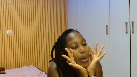 Shaniz online show from 24, 11, 2025