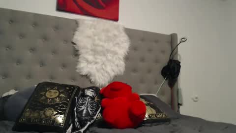 Shannon07 online show from 14, 1, 2025