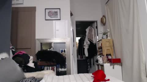 Shannon07 online show from 18, 1, 2025