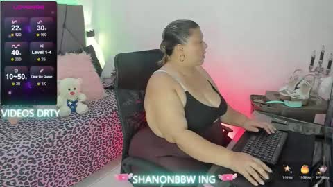 Snapshot of shannonbbw chatting on 23, 10, 2025 SHANNONBBW online show from 23, 10, 2025