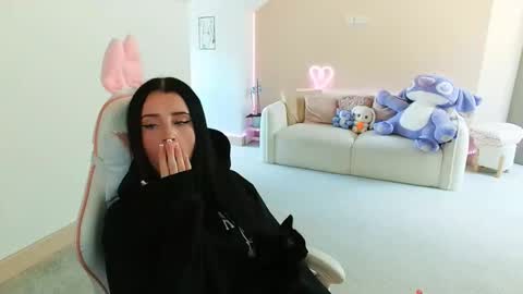 Shanmais online show from 9, 9, 2025