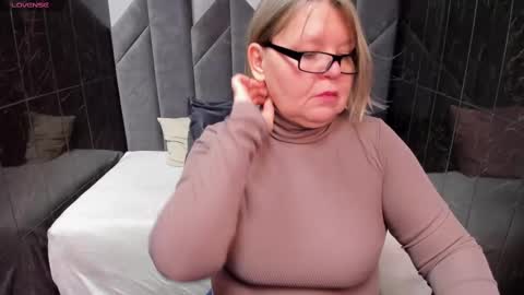 Shannon online show from 12, 2, 2025