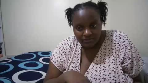 shanny_123 online show from 28, 4, 2026