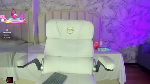 Shantal online show from 12, 1, 2026