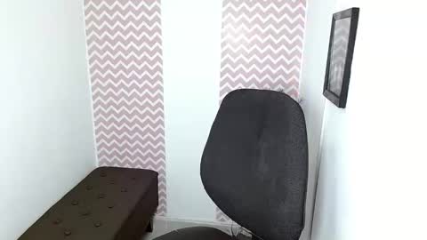 Dayana online show from 8, 4, 2026