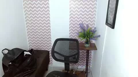 Snapshot of shantalcarson chatting on 18, 7, 2026 Dayana online show from 18, 7, 2026
