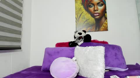 Snapshot of shantall_8 chatting on 21, 2, 2025 karol online show from 21, 2, 2025