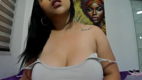 Snapshot of shantall_8 chatting on 27, 2, 2025 karol online show from 27, 2, 2025