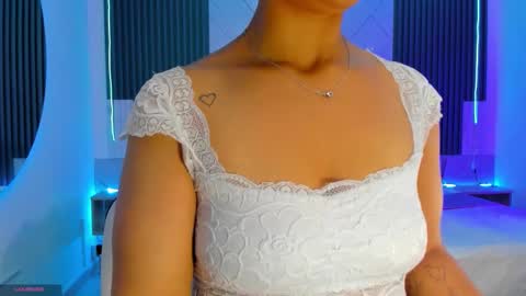 shantall bluuee online show from 16, 3, 2026