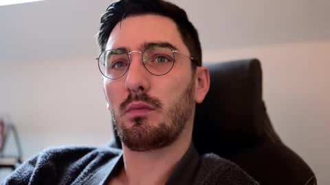 frenchy boy online show from 8, 12, 2024