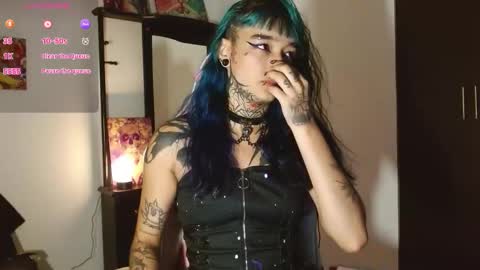 Snapshot of sharaross1 chatting on 15, 9, 2025 sharaross1 online show from 15, 9, 2025