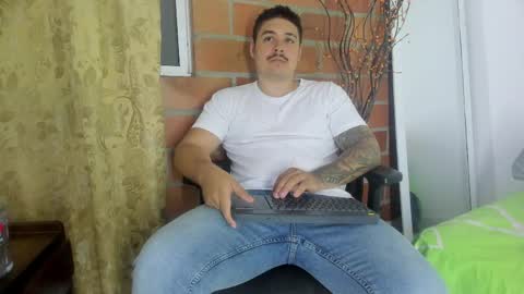 Snapshot of sharkmerlin chatting on 15, 5, 2026 jhon deibyd online show from 15, 5, 2026
