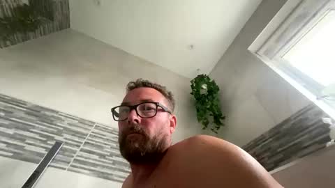 Sharksboy online show from 23, 9, 2025