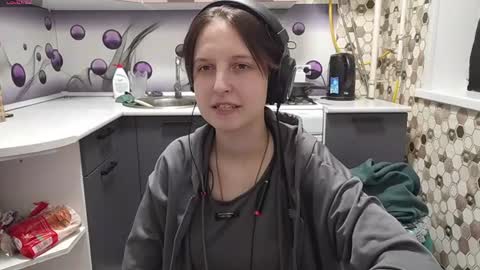 Snapshot of sharleenyodis chatting on 2, 7, 2026 Sara online show from 2, 7, 2026