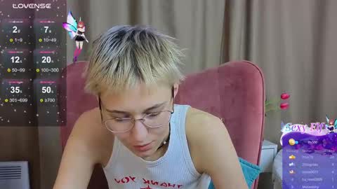 Snapshot of sharli_rose chatting on 8, 3, 2025 Sharli online show from 8, 3, 2025