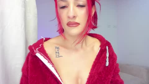 Hi fiends ---- I usually start online from Monday to Friday from 1000 am Saturdays and Sundays at 600 am Colombia time online show from 19, 1, 2025