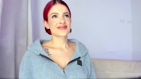 Hi fiends ---- I usually start online from Monday to Friday from 1000 am Saturdays and Sundays at 600 am Colombia time online show from 14, 12, 2025