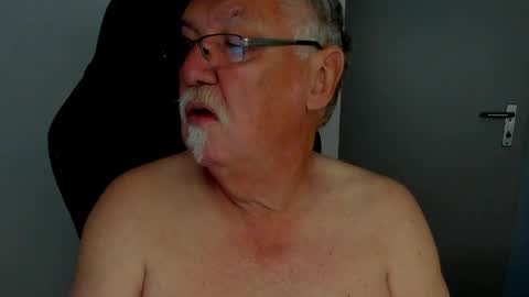sharlots_pet online show from 29, 4, 2026