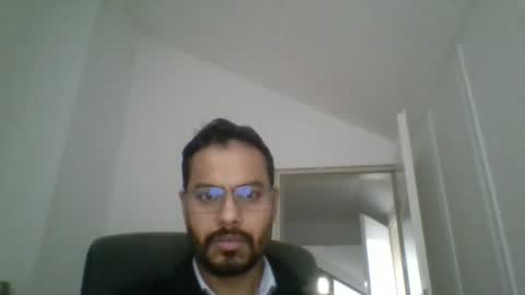 Snapshot of sharmamanxyz chatting on 4, 11, 2025 sharmamanxyz online show from 4, 11, 2025