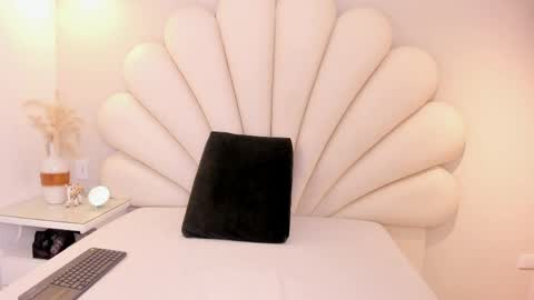 sharon  fire online show from 25, 4, 2026