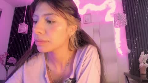 Snapshot of sharon_justin_ chatting on 19, 5, 2026 Sharon online show from 19, 5, 2026