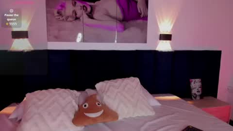 Snapshot of sharonlovee_ chatting on 11, 6, 2026 SharonLovee online show from 11, 6, 2026