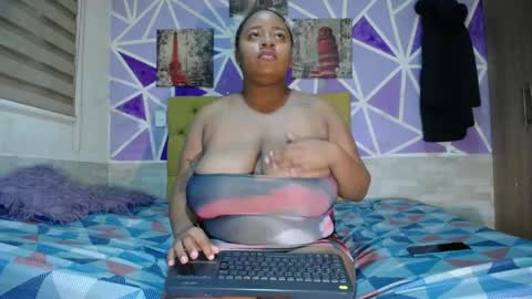 sharonx_morex online show from 17, 5, 2026