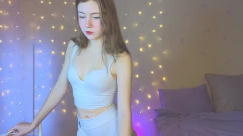 Snapshot of shawty_girl_ chatting on 12, 12, 2024 Sonya online show from 12, 12, 2024