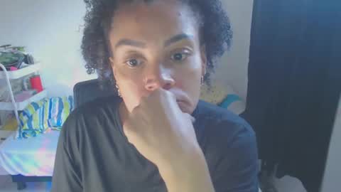 Shayna online show from 4, 3, 2025