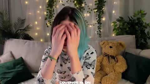 Anika online show from 3, 10, 2025