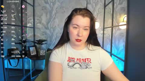 Snapshot of shedar_pretty chatting on 31, 10, 2025 Shedar online show from 31, 10, 2025