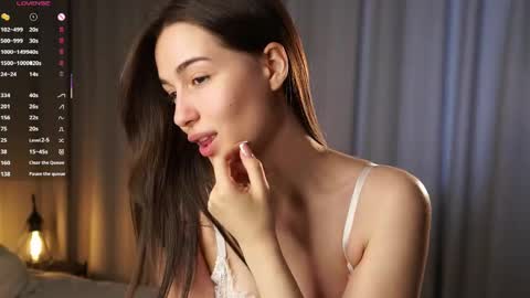 Tessa online show from 9, 6, 2026