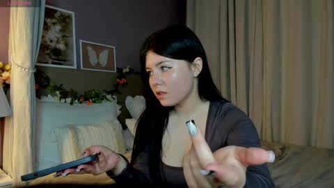 Amely online show from 12, 9, 2025