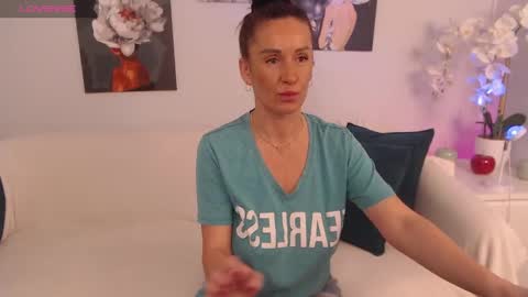 Snapshot of sheilaryan chatting on 3, 2, 2025 Sheila GMT 2 Tuesday Wednesday Friday Saturday Sunday- 8 5 online show from 3, 2, 2025