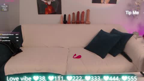 Snapshot of sheilaryan chatting on 4, 2, 2025 Sheila GMT 2 Tuesday Wednesday Friday Saturday Sunday- 8 5 online show from 4, 2, 2025