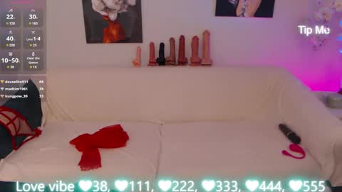 Snapshot of sheilaryan chatting on 5, 2, 2025 Sheila GMT 2 Tuesday Wednesday Friday Saturday Sunday- 8 5 online show from 5, 2, 2025