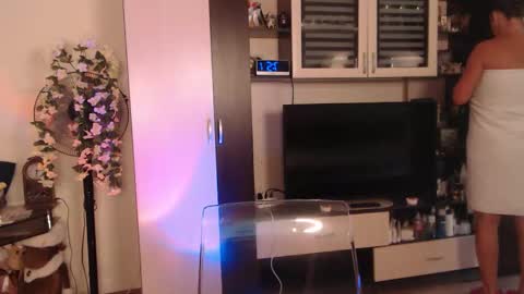 Snapshot of sheilaryan chatting on 30, 9, 2025 Sheila GMT 2 Tuesday Wednesday Friday Saturday Sunday- 8 5 online show from 30, 9, 2025