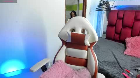 Snapshot of sheilly_brown chatting on 17, 10, 2025 sheilly_brown online show from 17, 10, 2025