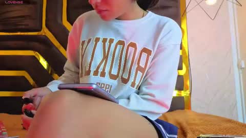 sheilly_brown online show from 9, 7, 2026