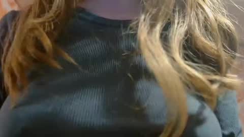 Erika online show from 4, 1, 2025